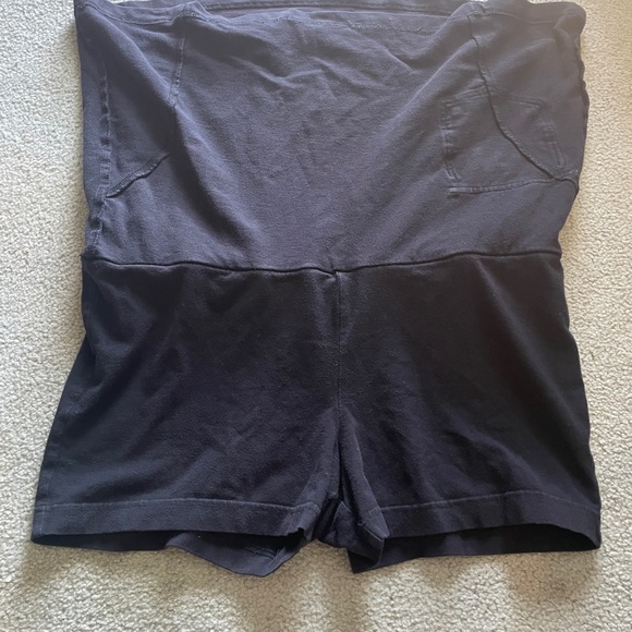 Athletic mini skirt, skort, shorts with cute button pocket and shorts built in - Picture 5 of 9